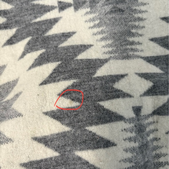 Pendleton Sz MP 100% Wool Gray White Geometric Nordic Fair Isle Sweater Crew Nec - Picture 8 of 11